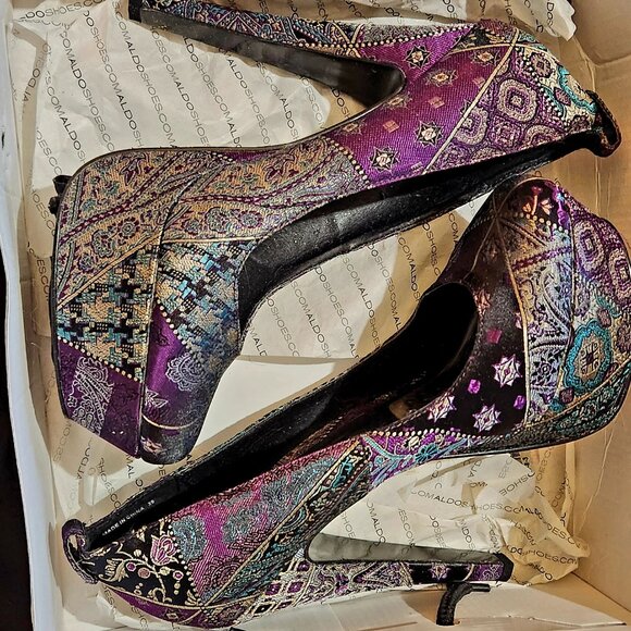 ALDO - vintage violet satin paisley platform pump - Picture 1 of 4